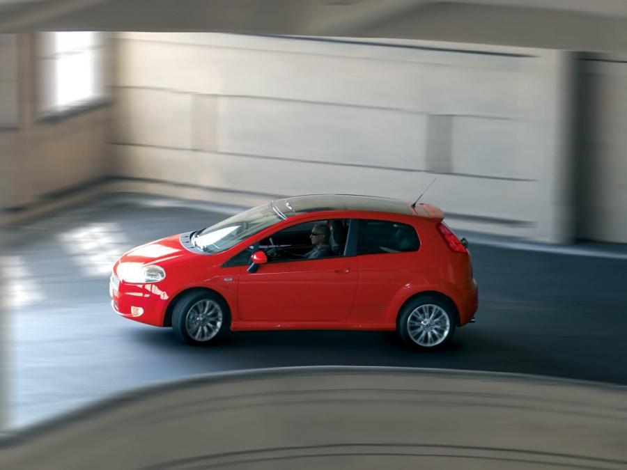  Fiat Grande Punto Multijet 3-Door 2005 года  (фото 51 из 51)